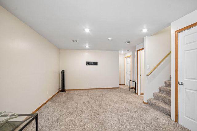 4851 Woodland Avenue, Shakopee, MN 55379