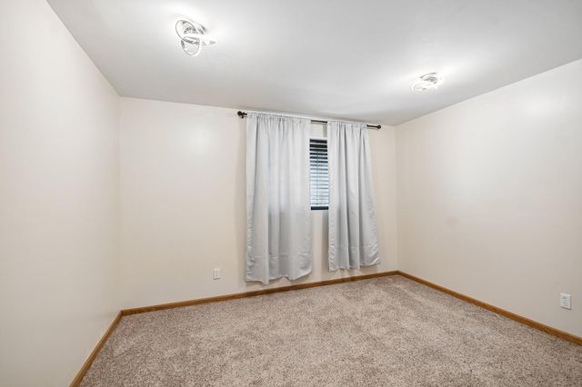 4851 Woodland Avenue, Shakopee, MN 55379