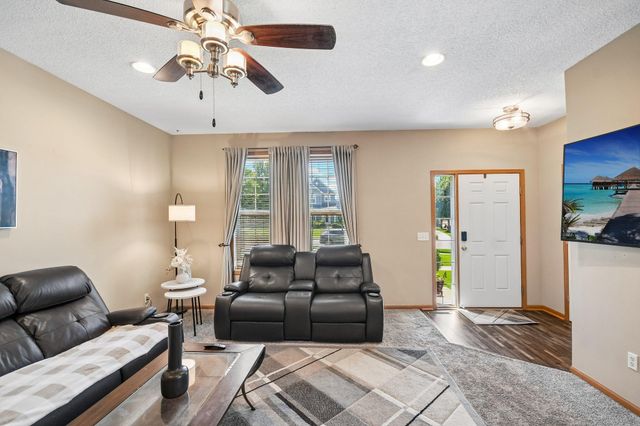 4851 Woodland Avenue, Shakopee, MN 55379