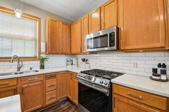 4851 Woodland Avenue, Shakopee, MN 55379