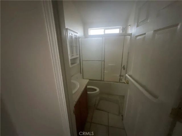 76671 Hesperia, Bradley, CA 93426