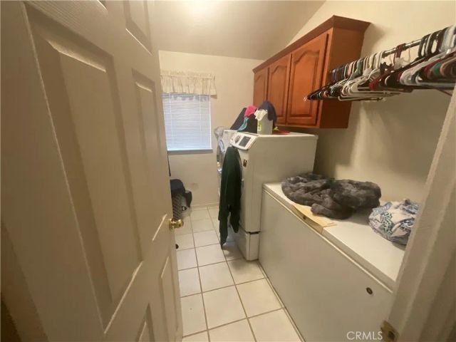 76671 Hesperia, Bradley, CA 93426