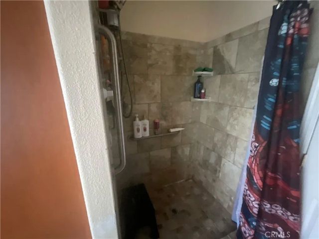 76671 Hesperia, Bradley, CA 93426