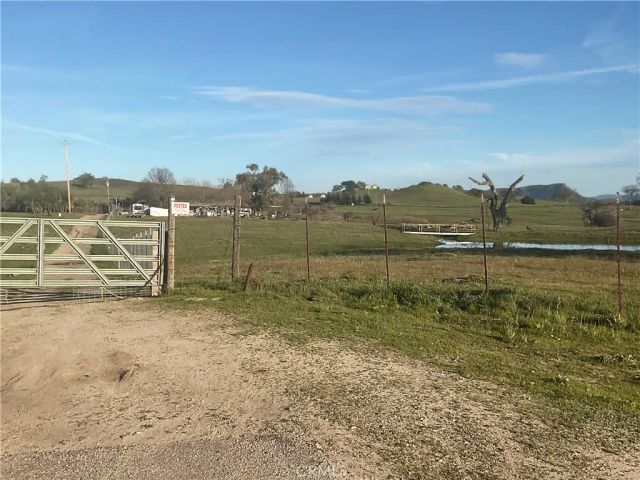 76671 Hesperia, Bradley, CA 93426