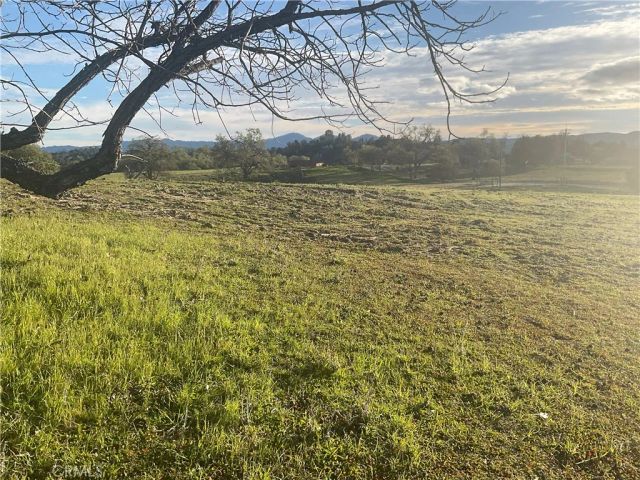 76671 Hesperia, Bradley, CA 93426