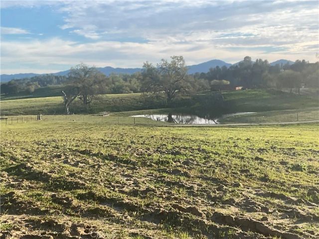 76671 Hesperia, Bradley, CA 93426