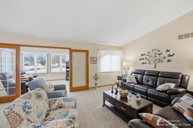 10299 Castletown, Zeeland, MI 49464