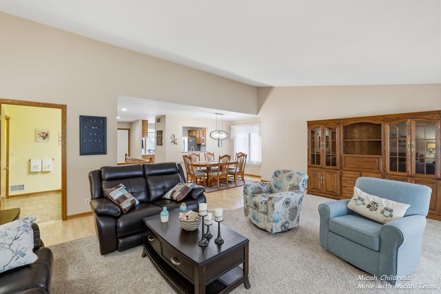 10299 Castletown, Zeeland, MI 49464