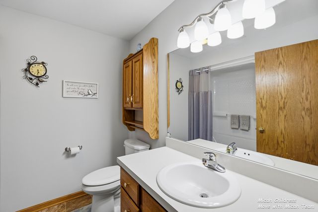 10299 Castletown, Zeeland, MI 49464