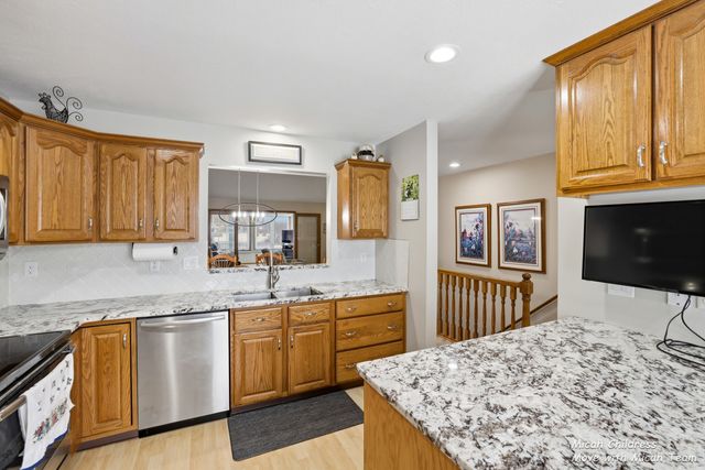 10299 Castletown, Zeeland, MI 49464