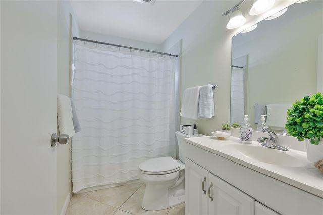 1520 DANBURY DRIVE, Sun City Center, FL 33573