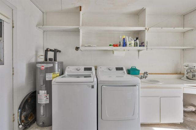 1520 DANBURY DRIVE, Sun City Center, FL 33573