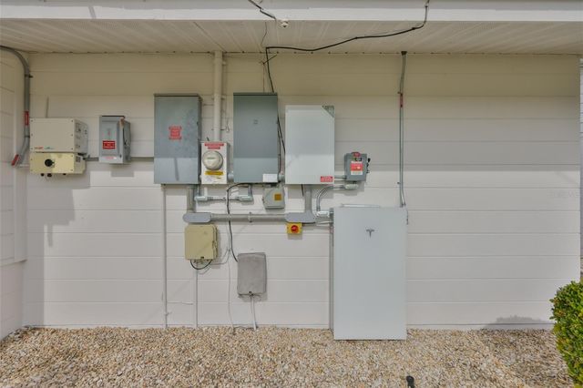 1520 DANBURY DRIVE, Sun City Center, FL 33573