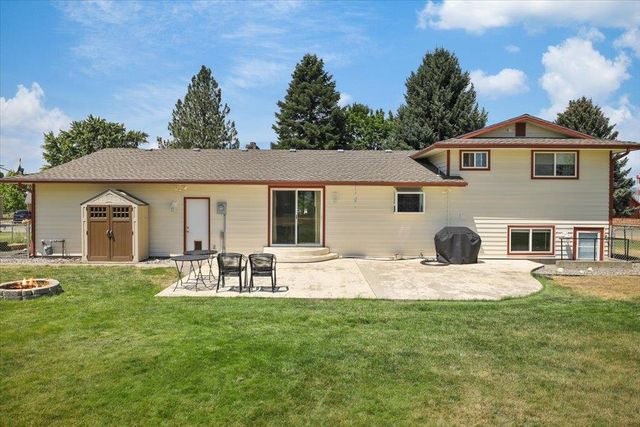 509 S Cavalier Ct, Greenacres, WA 99016