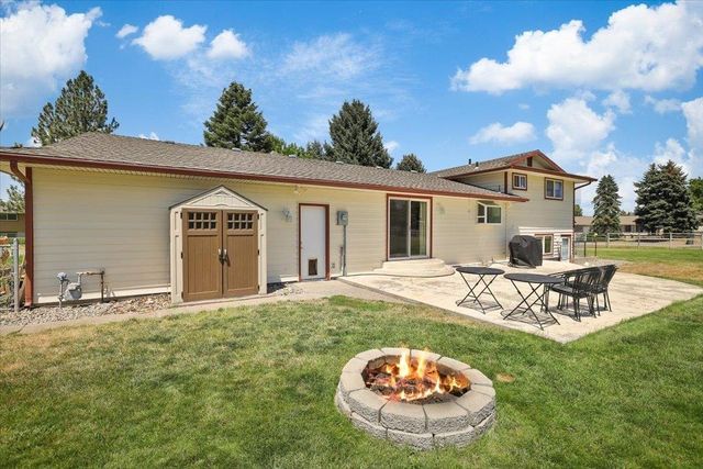509 S Cavalier Ct, Greenacres, WA 99016