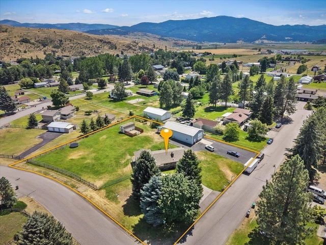 509 S Cavalier Ct, Greenacres, WA 99016