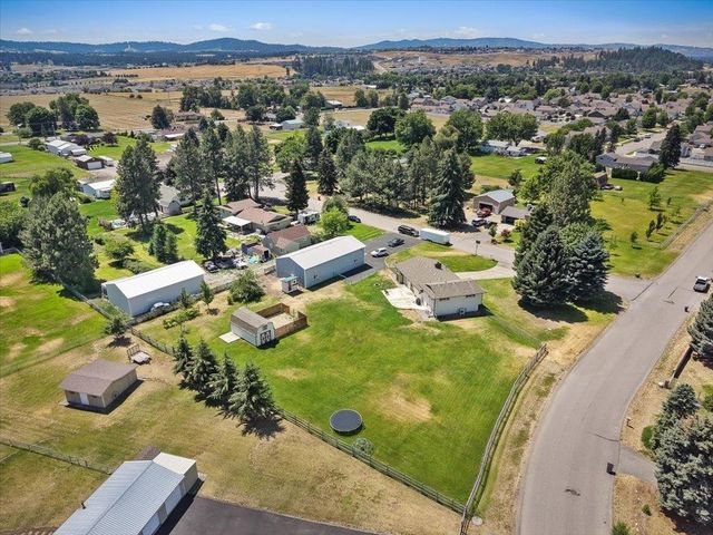 509 S Cavalier Ct, Greenacres, WA 99016