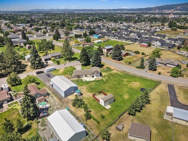 509 S Cavalier Ct, Greenacres, WA 99016