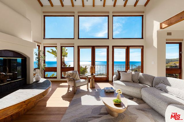4240 Avenida De La Encinal, Malibu, CA 90265