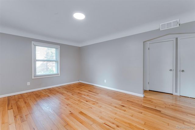 31979 Kathryn Street, Garden City, MI 48135