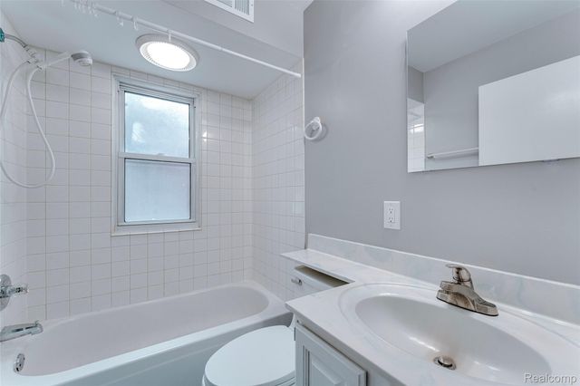 31979 Kathryn Street, Garden City, MI 48135