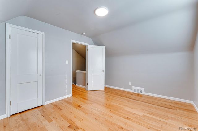 31979 Kathryn Street, Garden City, MI 48135