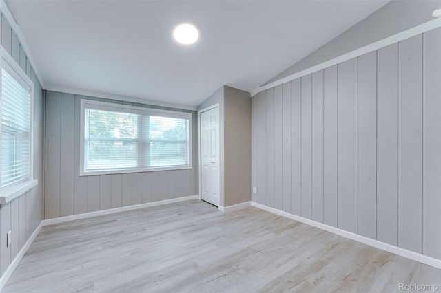 31979 Kathryn Street, Garden City, MI 48135
