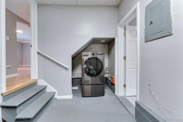 31979 Kathryn Street, Garden City, MI 48135