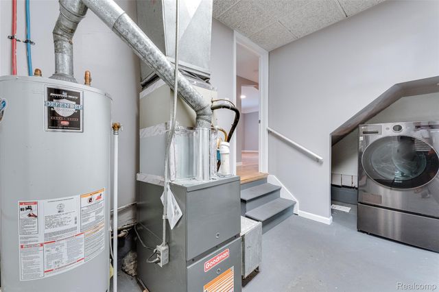 31979 Kathryn Street, Garden City, MI 48135
