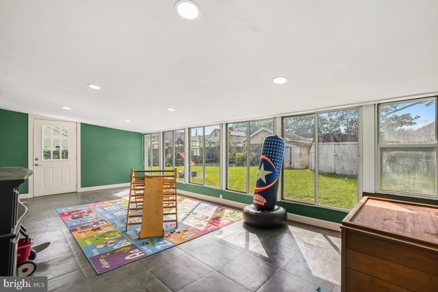 32 1ST AVE, Glen Burnie, MD 21060