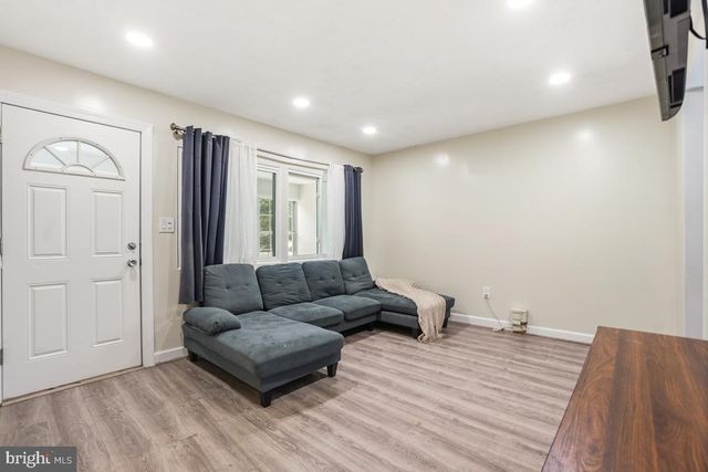 32 1ST AVE, Glen Burnie, MD 21060