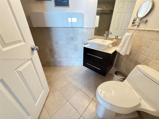 17145 N Bay Rd 4613, Sunny Isles Beach, FL 33160