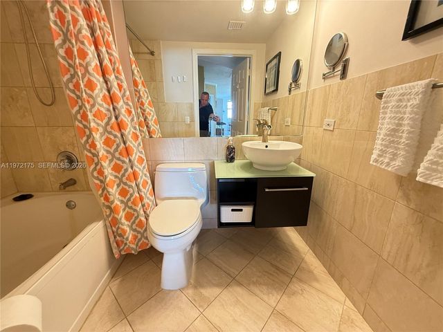 17145 N Bay Rd 4613, Sunny Isles Beach, FL 33160