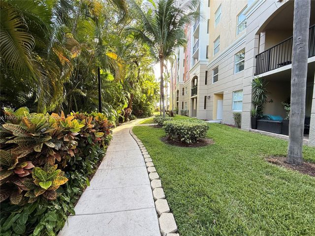 17145 N Bay Rd 4613, Sunny Isles Beach, FL 33160