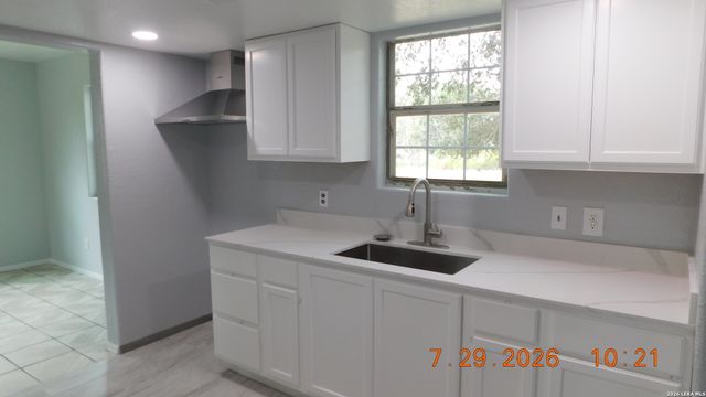 55 S 3rd, Somerset, TX 78069