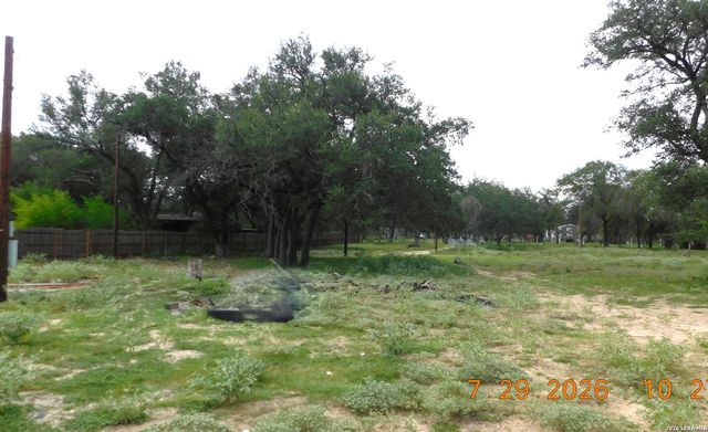 55 S 3rd, Somerset, TX 78069