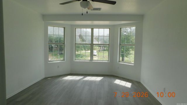 55 S 3rd, Somerset, TX 78069