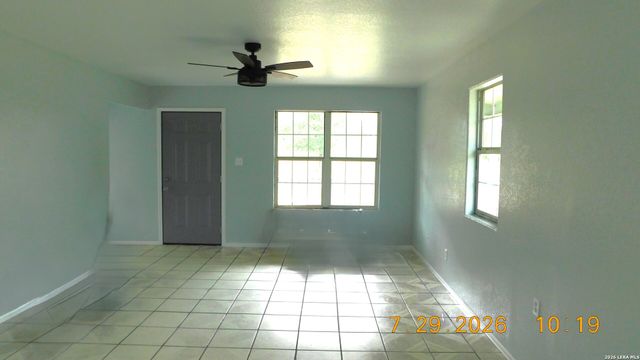55 S 3rd, Somerset, TX 78069