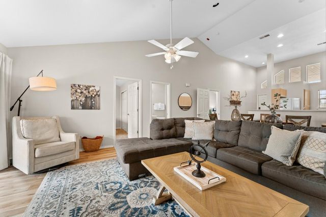 500 Spring Creek Road 8, Branson, MO 65616