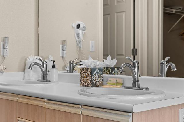 500 Spring Creek Road 8, Branson, MO 65616