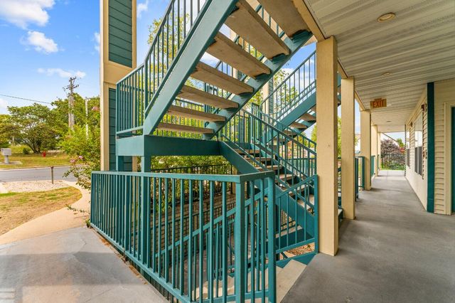 500 Spring Creek Road 8, Branson, MO 65616