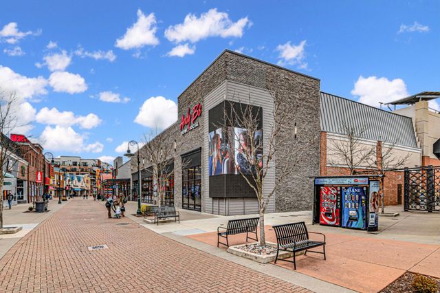 500 Spring Creek Road 8, Branson, MO 65616