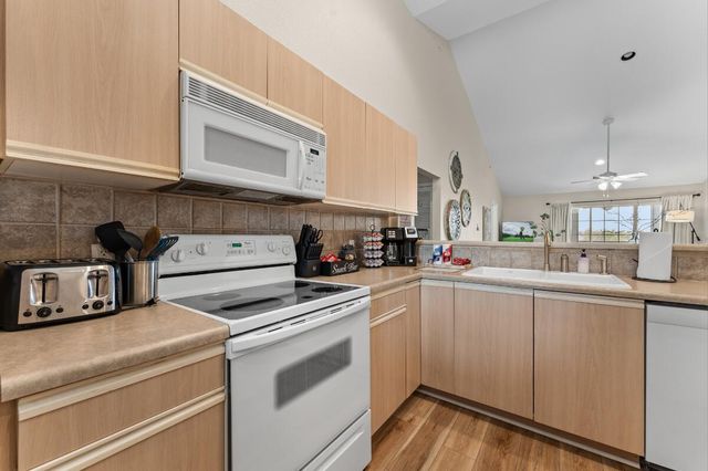 500 Spring Creek Road 8, Branson, MO 65616