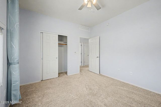 9855 N Crook Lane, Tucson, AZ 85742