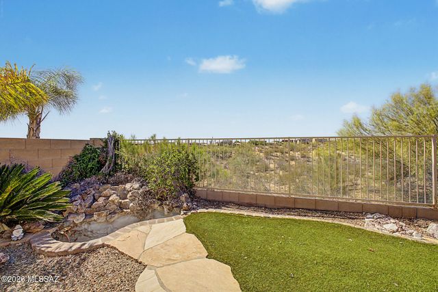 9855 N Crook Lane, Tucson, AZ 85742