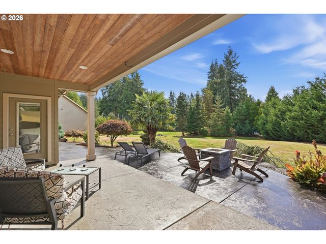 21860 Se EDWARD Dr, Damascus, OR 97089