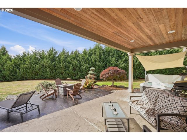 21860 Se EDWARD Dr, Damascus, OR 97089