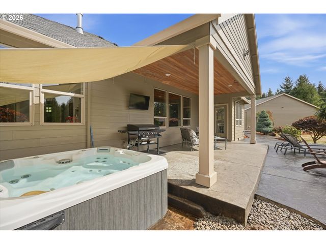 21860 Se EDWARD Dr, Damascus, OR 97089