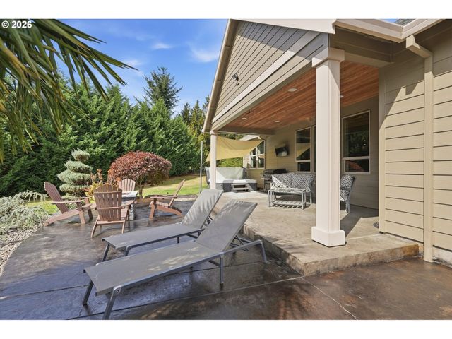 21860 Se EDWARD Dr, Damascus, OR 97089