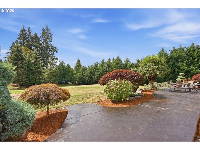 21860 Se EDWARD Dr, Damascus, OR 97089